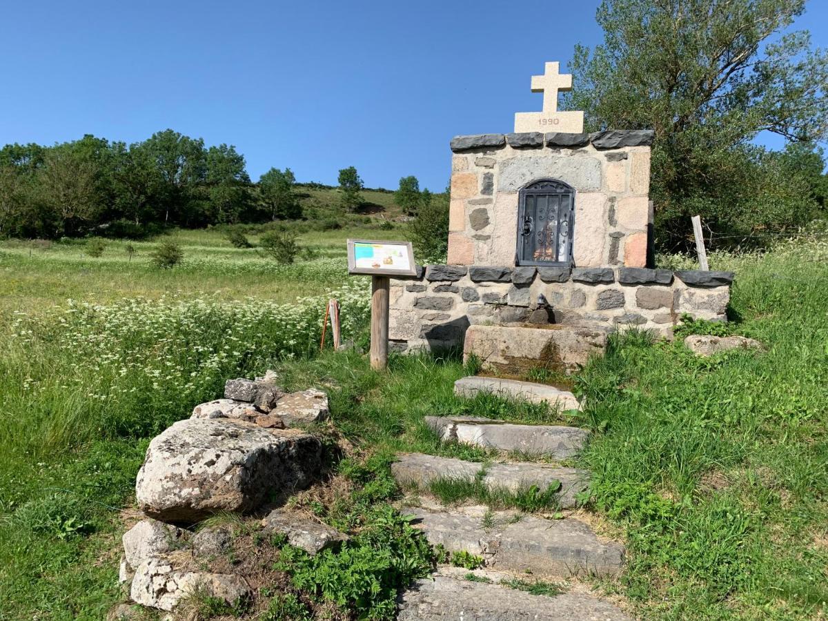 Auberge De La Tour Freycenet-la-Tour Dış mekan fotoğraf
