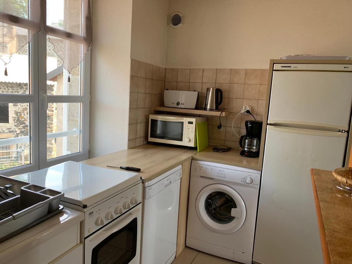 Auberge De La Tour Freycenet-la-Tour Dış mekan fotoğraf