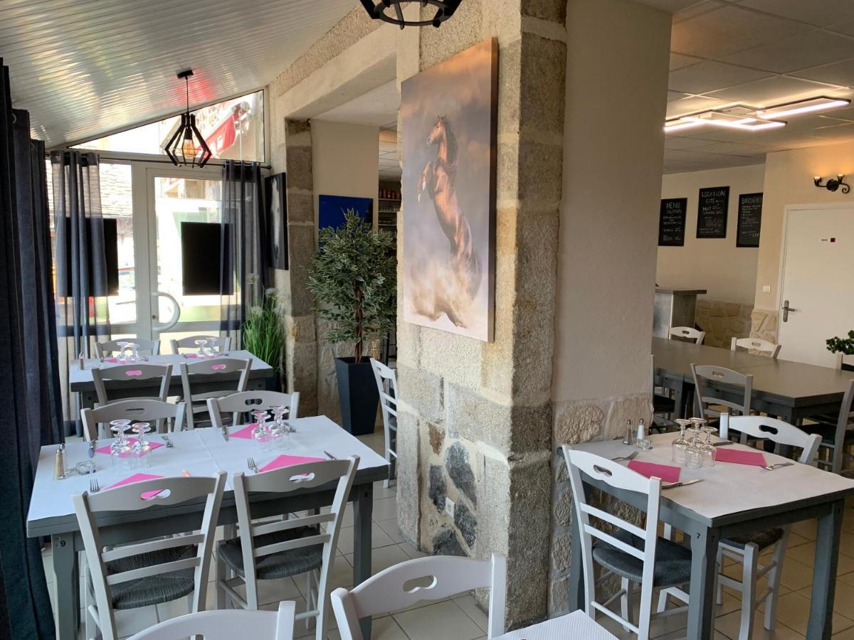 Auberge De La Tour Freycenet-la-Tour Dış mekan fotoğraf